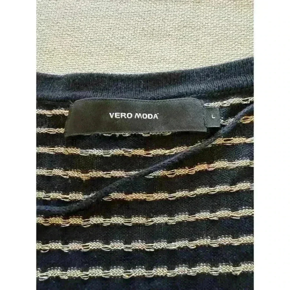 Vero Moda Buttonless Cardigan Dark Navy with Gold Size L Pocket and Navy Trim - Picture 8 of 12